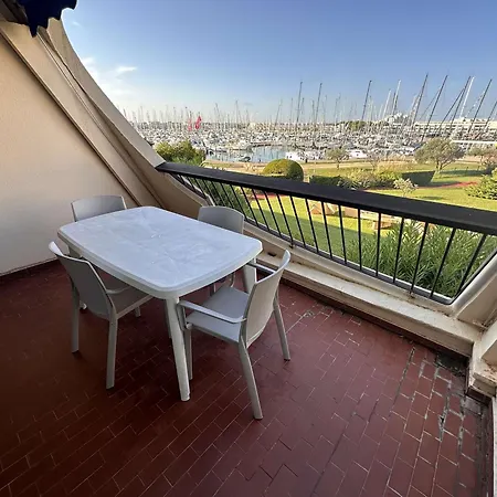 4 Couchages Avec Piscine Et Parking A Port Camargue - Fr-1-731-88 * 르그로뒤후아